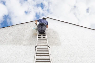 Peinture extérieure à Saint-Benoît-du-Sault — façades et ravalement